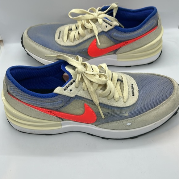 Nike Men's Blue and Cream Sneakers - Picture 3 of 15